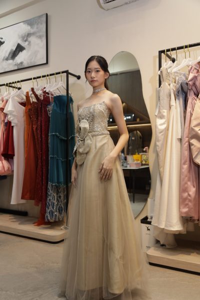 Custom Dress di Raveloux adalah Pilihan Terbaik